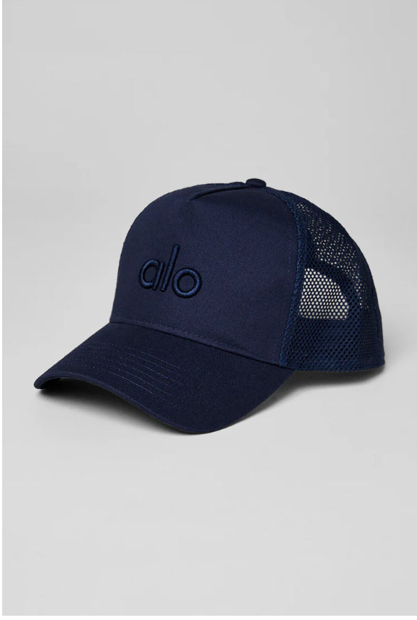 District trucker hat